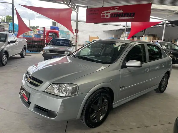 Chevrolet Astra Hatch 2008 Advantage 2.0 (Flex)