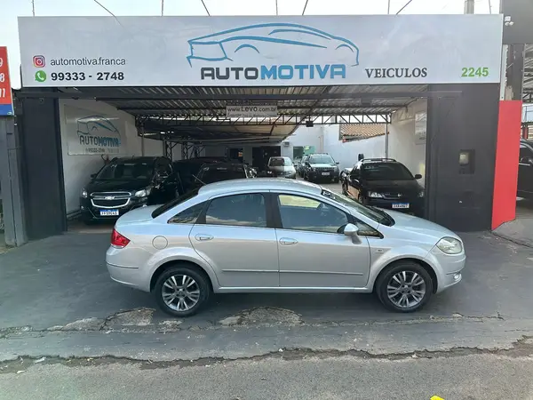 Fiat Linea 2012 Absolute 1.8 16V Dualogic (Flex)