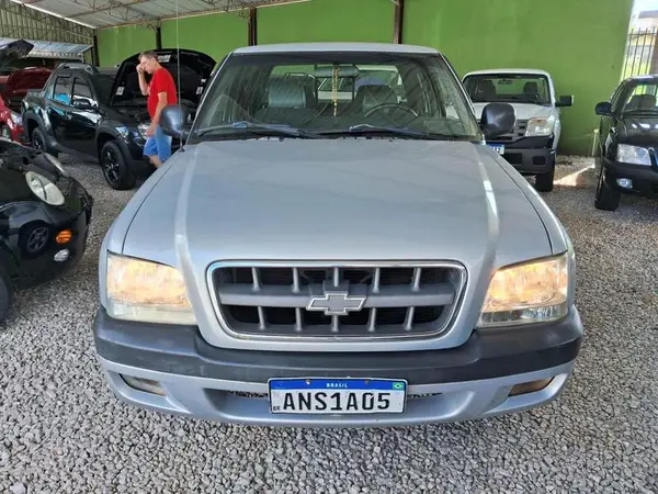 Chevrolet S10 Cabine Dupla 2005 S10 Colina 4×2 2.4 (Cab
Dupla)