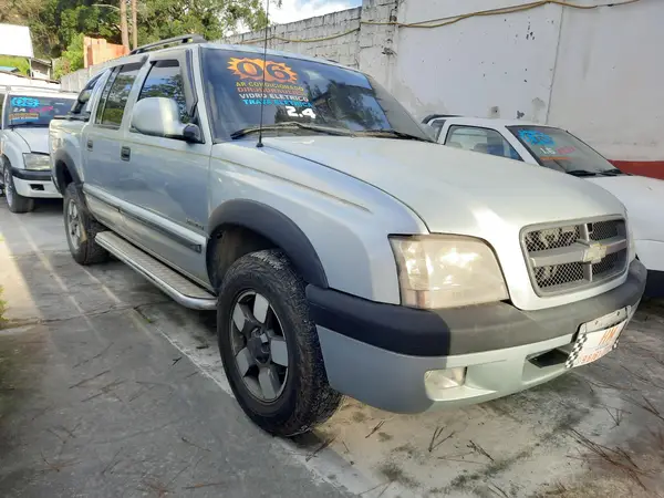 Chevrolet S10 Cabine Dupla 2006 S10 Advantage 4×2 2.4 (Cab
Dupla)