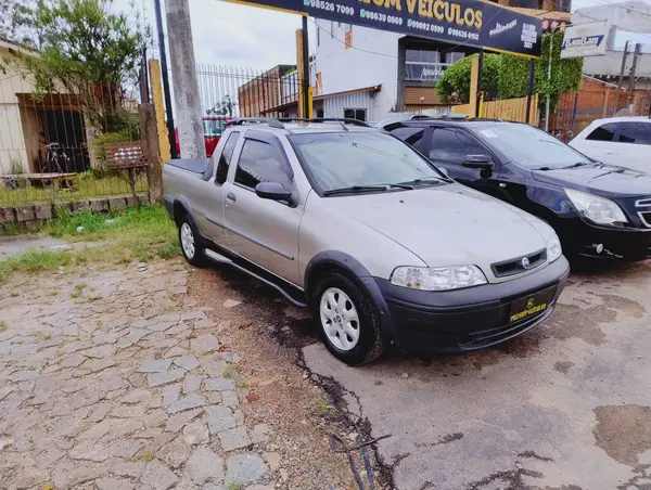 Fiat Strada 2002 Working 1.5 MPi (nova série) (Cabine
Estendida)