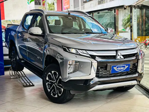 Mitsubishi L200 Triton Sport 2023 HPE-S 2.4