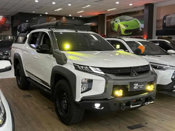 Mitsubishi L200 Triton Sport 2024 Savana 2.4 DID-H 4×4 (Aut.)