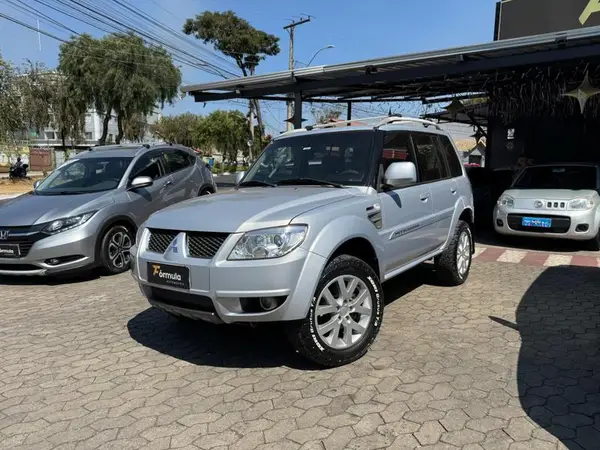 Mitsubishi Pajero TR4 2010 2.0 16V 4×4 (flex) (aut)