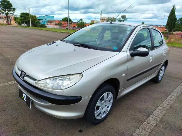 Peugeot 206 2004 Hatch. Techno 1.6 16V