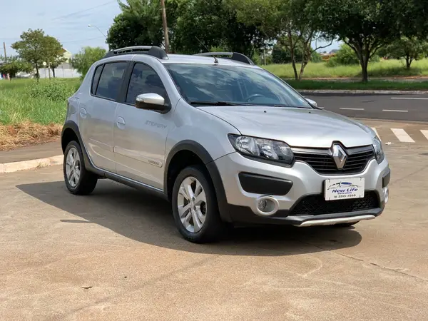 Renault Sandero Stepway 2015 1.6 8V (Flex)