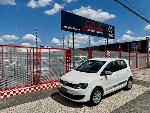 Volkswagen Fox 2014 1.6 VHT Rock in Rio (Flex)