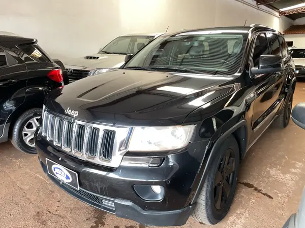 Jeep Grand Cherokee 2012 Laredo 3.6 (aut)