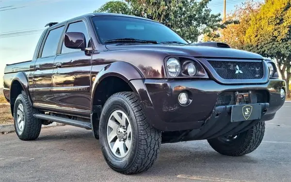 Mitsubishi L200 2005 L 200 Sport HPE 4×4 2.5 121cv