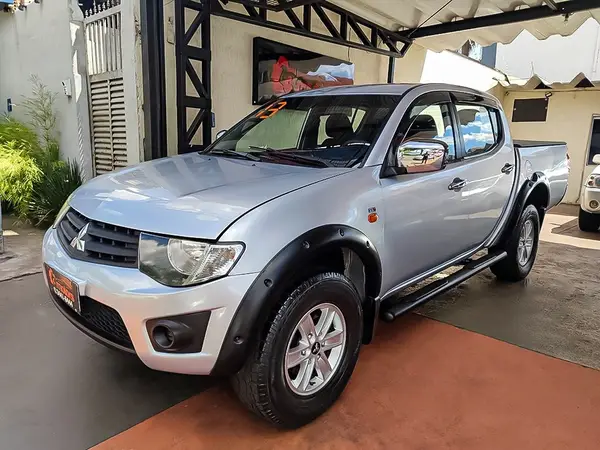 Mitsubishi L200 Triton Sport 2014 3.2 Di-D 4×4 GL