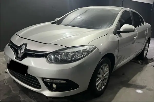 Renault Fluence 2015 2.0 16V Dynamique X-Tronic (Aut) (Flex)