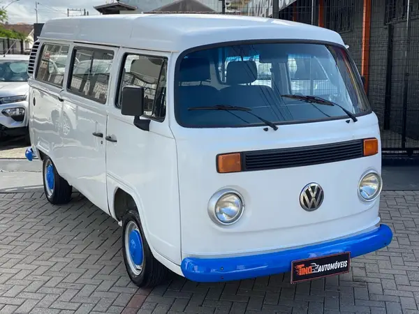 Volkswagen Kombi 2004 Standard 1.6 (Álcool)