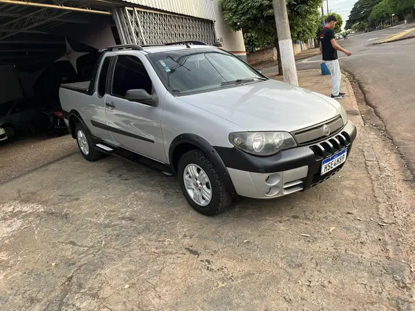 Fiat Strada 2005 Adventure 1.8 8V (Flex) (Cabine Estendida)