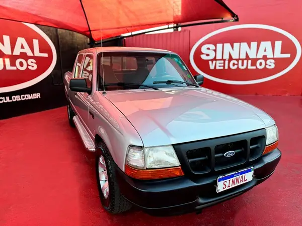 Ford Ranger Cabine Dupla 2001 Ranger XL 4×2 2.5 Turbo (Cab
Dupla)