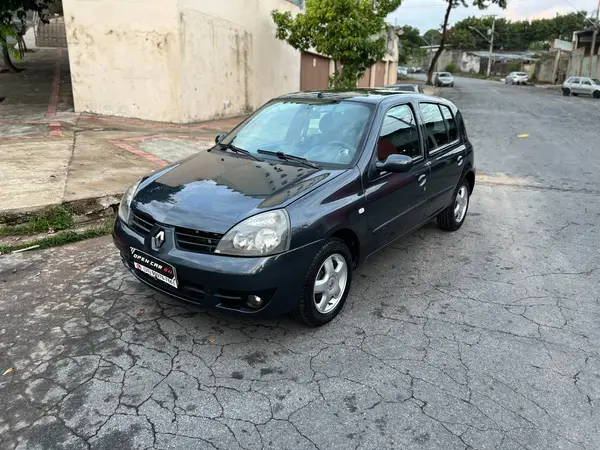 Renault Clio 2006 Hatch. Privilége 1.0 16V (flex)