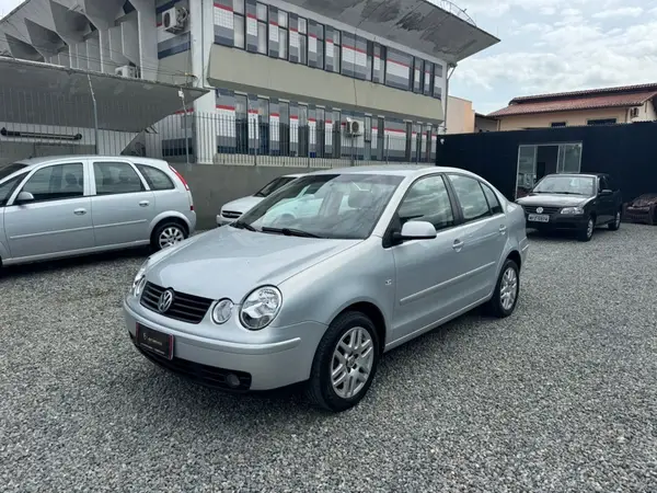 Volkswagen Polo Sedan 2003 1.6 8V